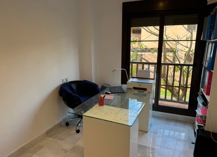 SPACIOUS 4-BEDROOM APARTMENT ON THE NEW GOLDEN MILE, ESTEPONA