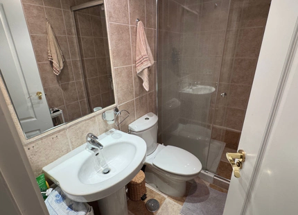 SPACIOUS 4-BEDROOM APARTMENT ON THE NEW GOLDEN MILE, ESTEPONA