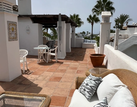 Atico Duplex en alquiler a corta temporada en Alcazaba Beach, Estepona East