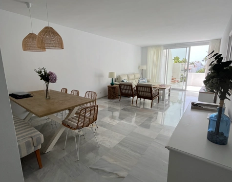 Atico Duplex en alquiler a corta temporada en Alcazaba Beach, Estepona East