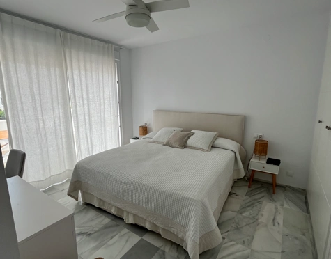 Atico Duplex en alquiler a corta temporada en Alcazaba Beach, Estepona East