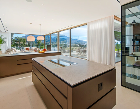 Villa en venta en Nueva Andalucia, Marbella