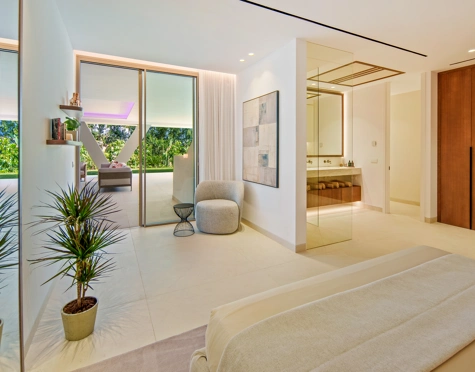 Villa en venta en Nueva Andalucia, Marbella