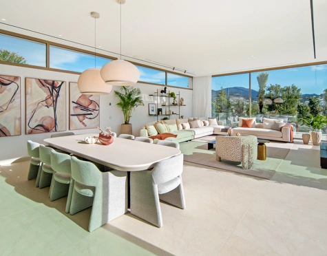 Villa en venta en Nueva Andalucia, Marbella