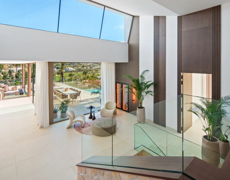 Villa en venta en Nueva Andalucia, Marbella
