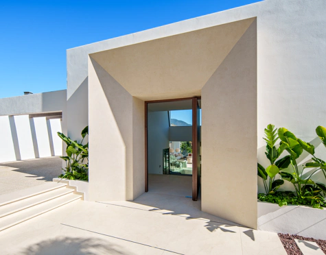 Villa en venta en Nueva Andalucia, Marbella
