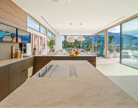 Villa en venta en Nueva Andalucia, Marbella