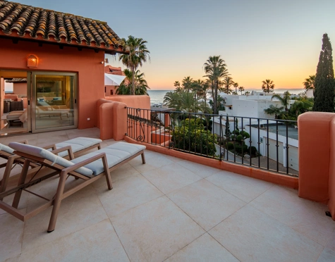 Duplex Penthouse for sale in La Morera, Marbella Este