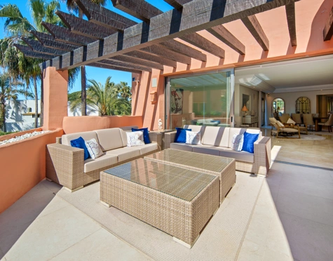 Duplex Penthouse for sale in La Morera, Marbella Este