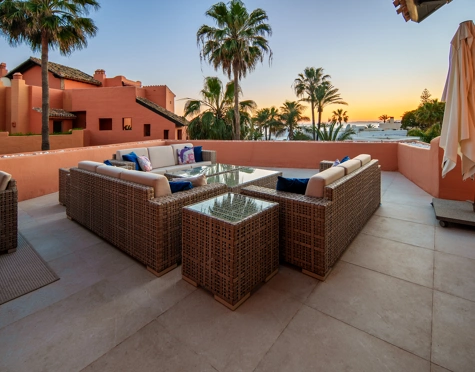 Duplex Penthouse for sale in La Morera, Marbella Este
