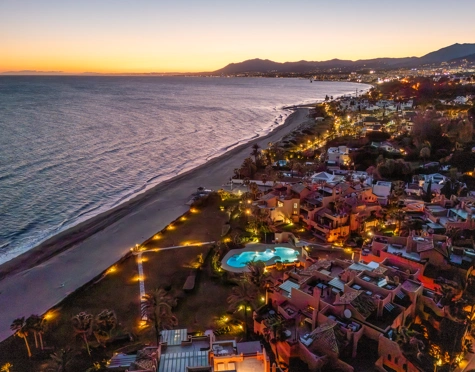 Duplex Penthouse for sale in La Morera, Marbella Este