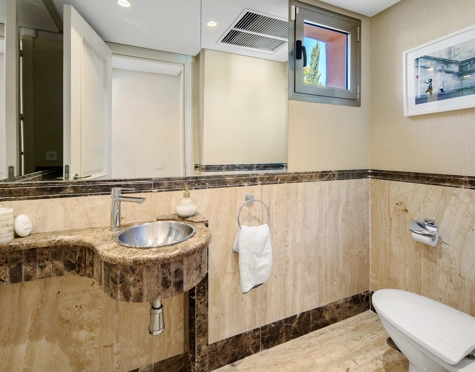 Duplex Penthouse for sale in La Morera, Marbella Este
