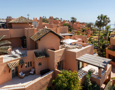 Duplex Penthouse for sale in La Morera, Marbella Este