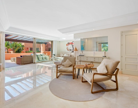 Duplex Penthouse for sale in La Morera, Marbella Este