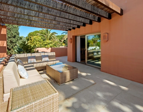 Duplex Penthouse for sale in La Morera, Marbella Este