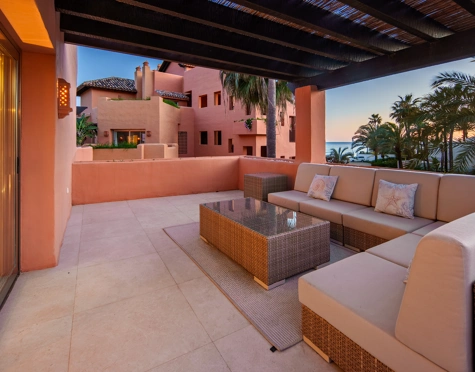 Duplex Penthouse for sale in La Morera, Marbella Este