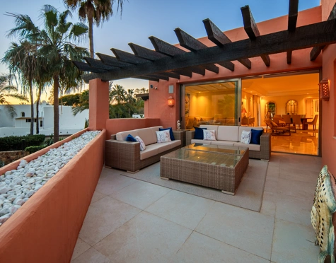 Duplex Penthouse for sale in La Morera, Marbella Este