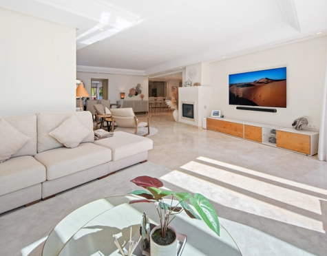 Duplex Penthouse for sale in La Morera, Marbella Este