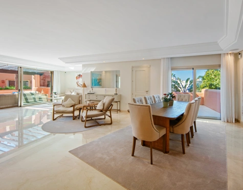 Duplex Penthouse for sale in La Morera, Marbella Este