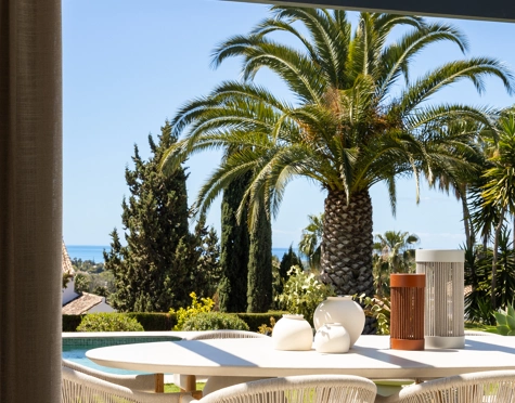 Villa for sale in Los Altos del Paraiso, Estepona