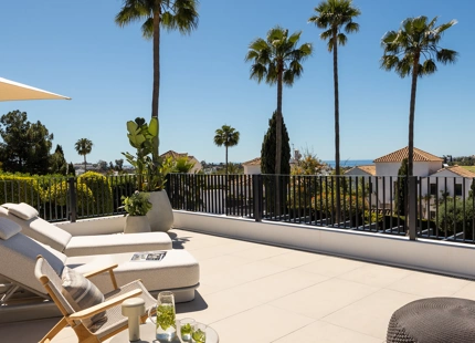 ENCANTADORA VILLA DE 4 DORMITORIOS CON IMPRESIONANTES VISTAS EN EL PARAÍSO ALTO, BENAHAVÍS