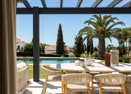 ENCANTADORA VILLA DE 4 DORMITORIOS CON IMPRESIONANTES VISTAS EN EL PARAÍSO ALTO, BENAHAVÍS