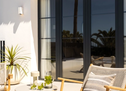 ENCANTADORA VILLA DE 4 DORMITORIOS CON IMPRESIONANTES VISTAS EN EL PARAÍSO ALTO, BENAHAVÍS