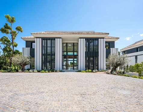 Villa for sale in Rocio de Nagüeles, Marbella Golden Mile