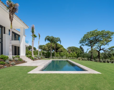 Villa for sale in Rocio de Nagüeles, Marbella Golden Mile
