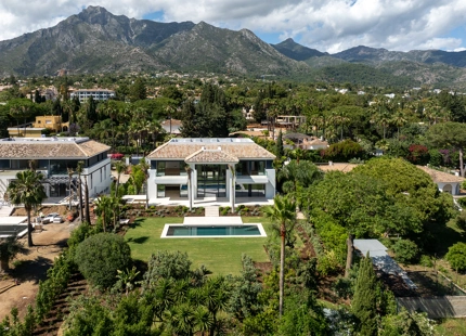VILLA DE LUJO DE 6 DORMITORIOS CON AMPLIA PARCELA EN MARBELLA