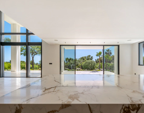 Villa for sale in Rocio de Nagüeles, Marbella Golden Mile