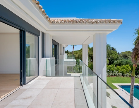Villa for sale in Rocio de Nagüeles, Marbella Golden Mile
