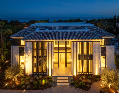 Villa for sale in Rocio de Nagüeles, Marbella Golden Mile