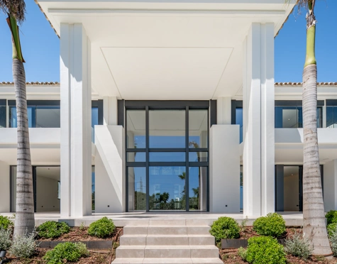 Villa for sale in Rocio de Nagüeles, Marbella Golden Mile