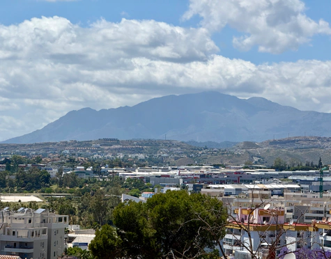 Villa for sale in Nueva Andalucia, Marbella