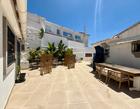 Villa for sale in Nueva Andalucia, Marbella