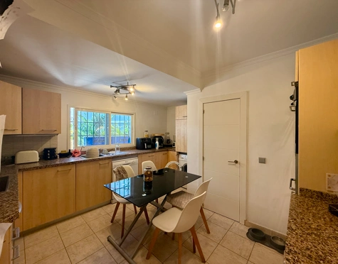 Villa for sale in Nueva Andalucia, Marbella