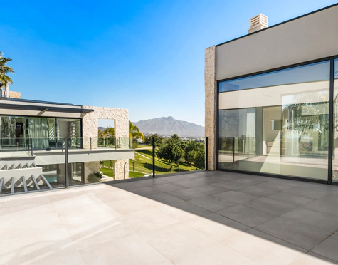Villa en venta en La Alqueria, Benahavis