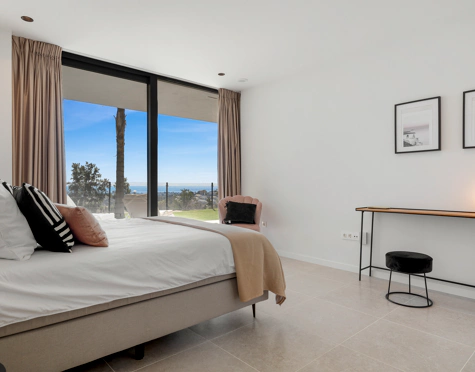 Villa en venta en La Alqueria, Benahavis