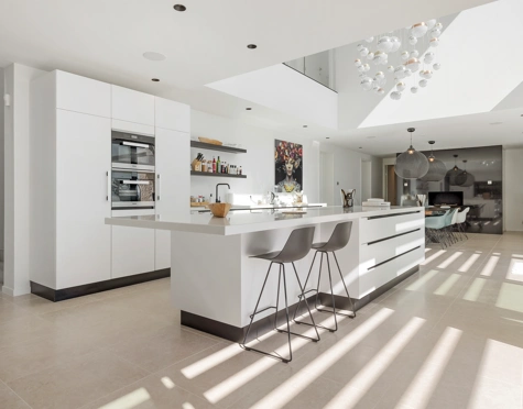 Villa en venta en La Alqueria, Benahavis