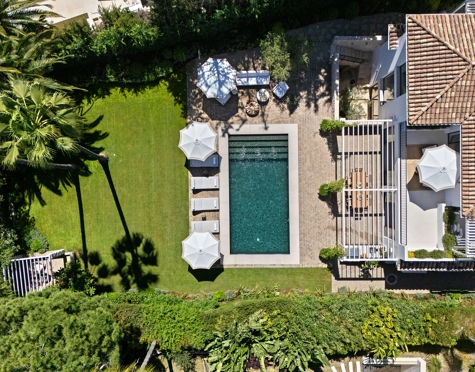Villa en venta en Nueva Andalucia, Marbella