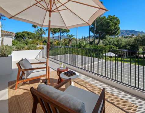 Villa en venta en Nueva Andalucia, Marbella