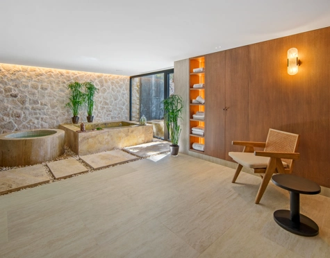 Villa en venta en Nueva Andalucia, Marbella