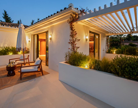 Villa en venta en Nueva Andalucia, Marbella