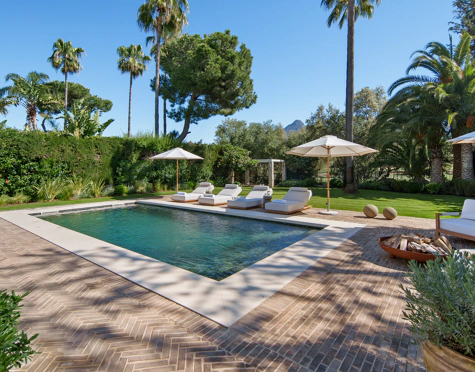Villa en venta en Nueva Andalucia, Marbella