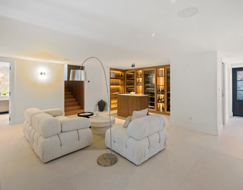 Villa en venta en Nueva Andalucia, Marbella