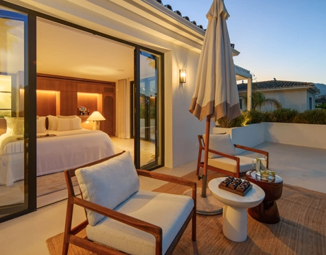 Villa en venta en Nueva Andalucia, Marbella