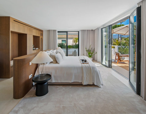 Villa en venta en Nueva Andalucia, Marbella