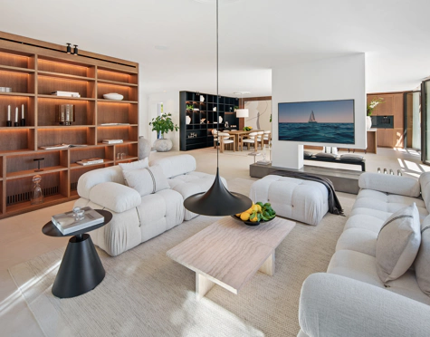 Villa en venta en Nueva Andalucia, Marbella