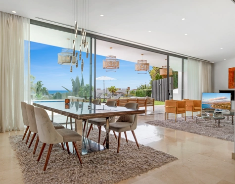 Villa for sale in La Alqueria, Benahavis